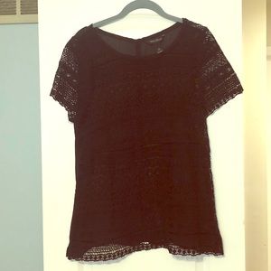 White House black market black top